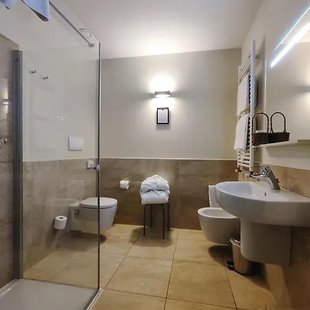 Del Poggio Prosecco Bike 4* Сан-Пьетро-ди-Фелетто