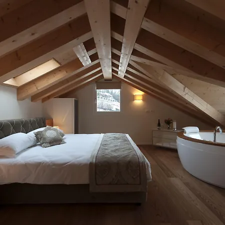 Del Poggio Prosecco Bike 4*