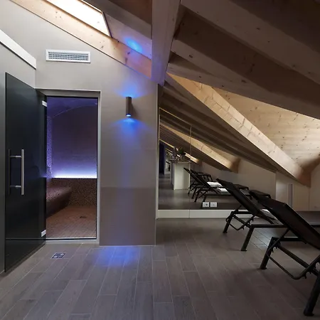 Del Poggio Prosecco Bike 4*